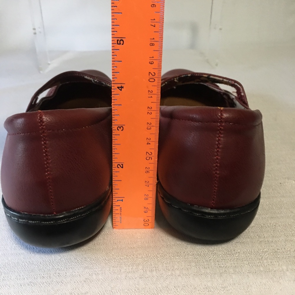 Hush Puppies Soft Style Mary Jane Shoes Sz 11 burgundy/wine EUC Like new - Picture 7 of 13